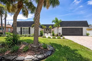 599 Flamingo Dr, Venice, FL 34285 - Photo 1