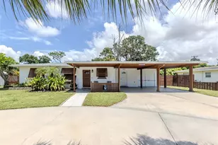 837 Laurel Ave, Venice, FL 34285 - Photo 1