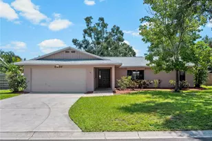 8429 Cypress Lake Cir, Sarasota, FL 34243 - Photo 1