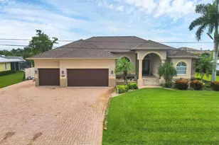 364 Renoir Dr, Osprey, FL 34229 - Photo 1