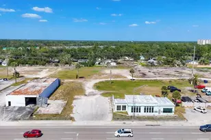 2211 S Tamiami Tr S, Venice, FL 34293 - Photo 1