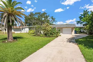 138 Golf Club Ln, Venice, FL 34293 - Photo 1