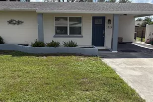1215 Laurel Ave, Venice, FL 34285 - Photo 1