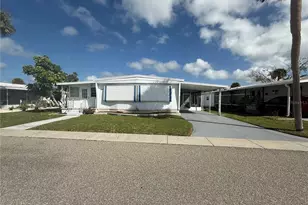 611 Water Lily Dr, Venice, FL 34293 - Photo 1