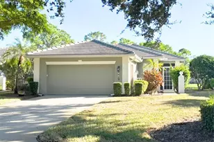 867 Tartan Dr, Venice, FL 34293 - Photo 1