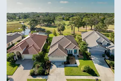 10142 Glenmore Avenue, Lakewood Ranch, FL 34202 - Photo 1