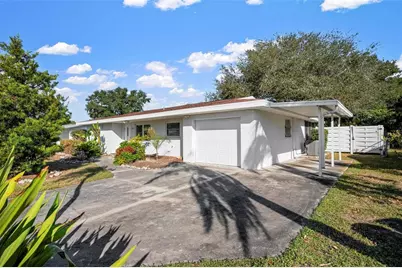 429 Glen Oak Road, Venice, FL 34293 - Photo 1