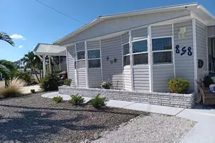 858 S Green Cir, Venice, FL 34285 - Photo 1