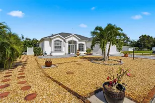 957 Cypress Ave, Venice, FL 34285 - Photo 1