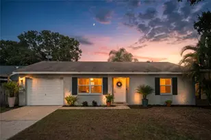 1922 Hudson Ct, Oldsmar, FL 34677 - Photo 1