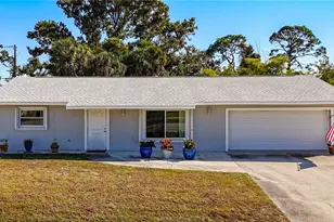 595 W Seminole Dr, Venice, FL 34293 - Photo 1