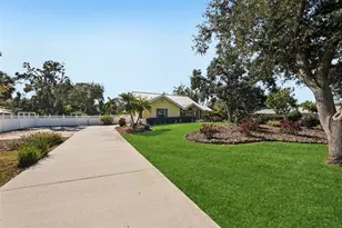 600 Shetland, Nokomis, FL 34275 - Photo 1