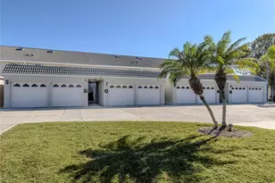 934 Capri Isles Blvd, Venice, FL 34292 - Photo 1