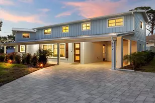 842 Nokomis Ave S, Venice, FL 34285 - Photo 1
