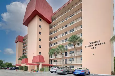 244 Saint Augustine Avenue #204, Venice, FL 34285 - Photo 1