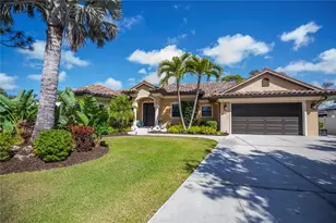 612 Barcelona Ave, Venice, FL 34285 - Photo 1