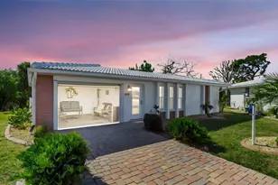 402 Circlewood Dr, Venice, FL 34293 - Photo 1