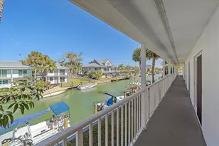 902 Gibbs Rd, Venice, FL 34285 - Photo 1