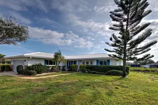 1355 Cambridge Dr, Venice, FL 34293 - Photo 1