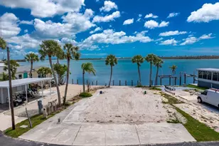 7500 Park Pointe Dr, Englewood, FL 34224 - Photo 1