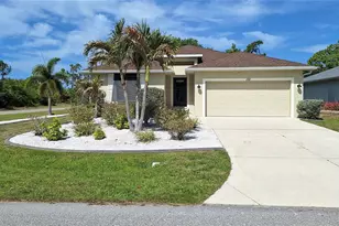 132 David Blvd, Rotonda West, FL 33947 - Photo 1