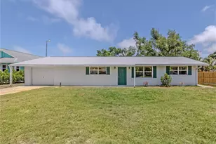 320 Pavonia Rd, Nokomis, FL 34275 - Photo 1