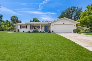 1417 Terrace Dr, Venice, FL 34285 - Photo 1
