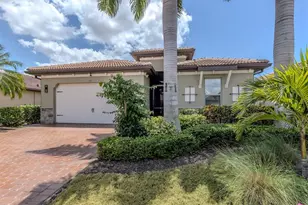 195 Maraviya Blvd, Nokomis, FL 34275 - Photo 1