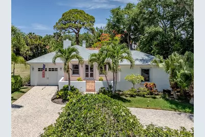 628 Granada Avenue, Venice, FL 34285 - Photo 1