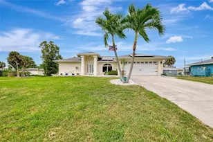 411 Nightingale Rd, Venice, FL 34293 - Photo 1