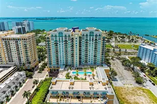 800 N Tamiami Trl, Sarasota, FL 34236 - Photo 1
