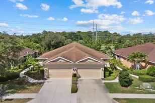 395 Capulet Dr, Venice, FL 34292 - Photo 1