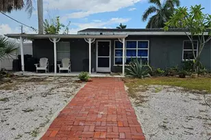 105 Colonia Ln W, Nokomis, FL 34275 - Photo 1