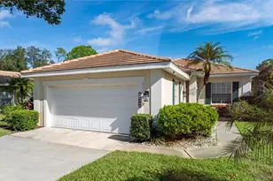 832 Tartan Dr, Venice, FL 34293 - Photo 1