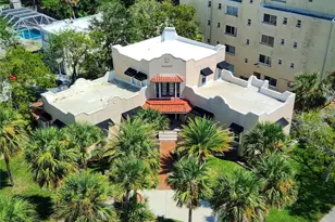 746 N Halifax Ave, Daytona Beach, FL 32118 - Photo 1