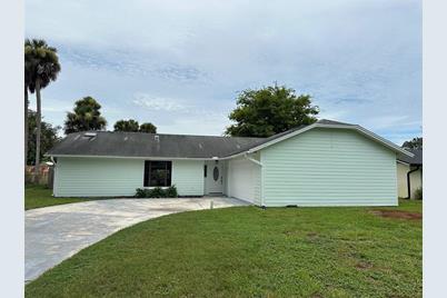 702 Green Road, New Smyrna Beach, FL 32168 - Photo 1