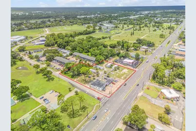 1092 S Ridgewood Avenue, Edgewater, FL 32132 - Photo 1