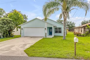 805 Spruce St, New Smyrna Beach, FL 32168 - Photo 1