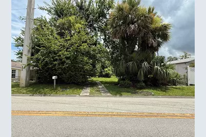 1203 13th Street, Daytona Beach, FL 32117 - Photo 1