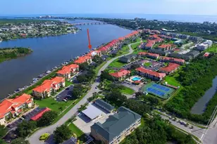 456 Bouchelle Dr, New Smyrna Beach, FL 32169 - Photo 1