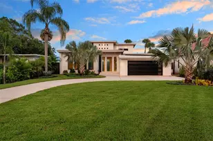 705 Faulkner St, New Smyrna Beach, FL 32168 - Photo 1