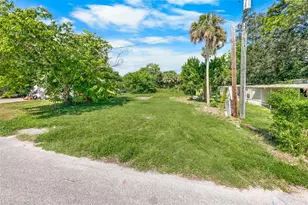 6512 Pat Helen Dr, Port Orange, FL 32127 - Photo 1