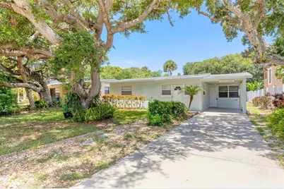 822 E 12th Avenue, New Smyrna Beach, FL 32169 - Photo 1