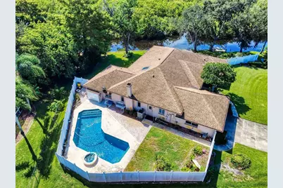 134 Sea Street, New Smyrna Beach, FL 32168 - Photo 1