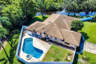 134 Sea St, New Smyrna Beach, FL 32168 - Photo 1