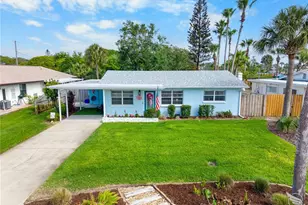 702 Ocean Ave, New Smyrna Beach, FL 32169 - Photo 1