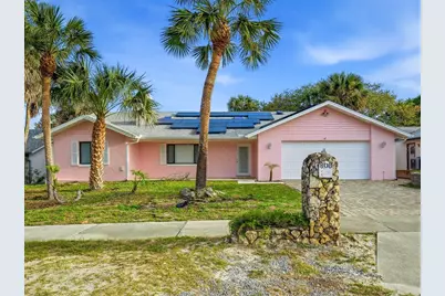 808 E 1st Avenue, New Smyrna Beach, FL 32169 - Photo 1