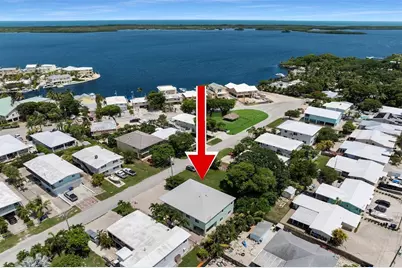 417 3rd Street, Key Largo, FL 33037 - Photo 1