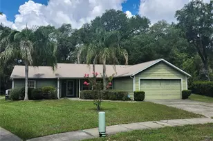 1056 Shady Hollow Dr, Deland, FL 32724 - Photo 1