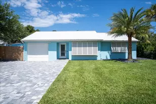 301 N Pine St, New Smyrna Beach, FL 32169 - Photo 1